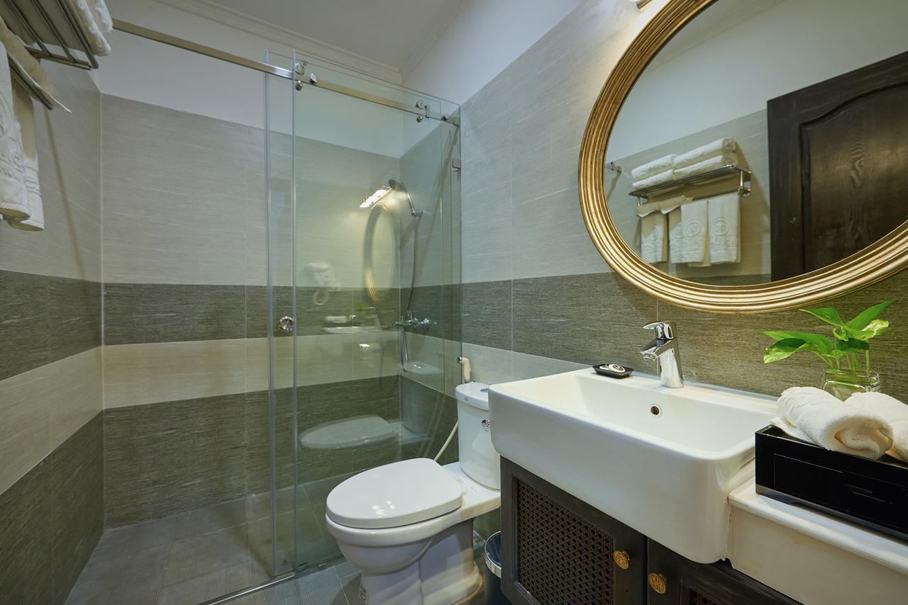 Hotel Manoir Des Arts 4*